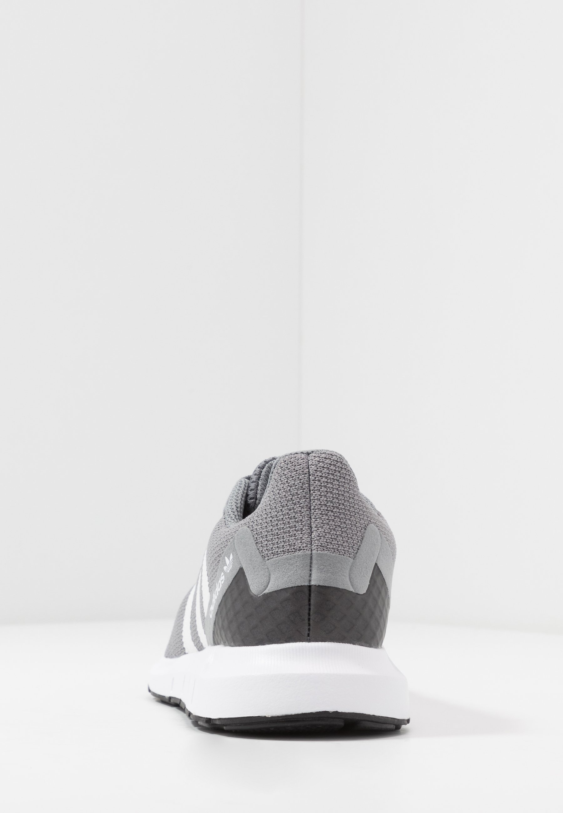 adidas Originals SWIFT RUN Sneaker low grey three adidas Originals SWIFT RUN Sneaker low grey three