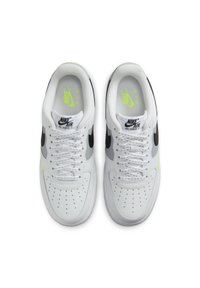 Nike Sportswear AIR FORCE 1 '07 - Matalavartiset tennarit - white volt wolf grey black