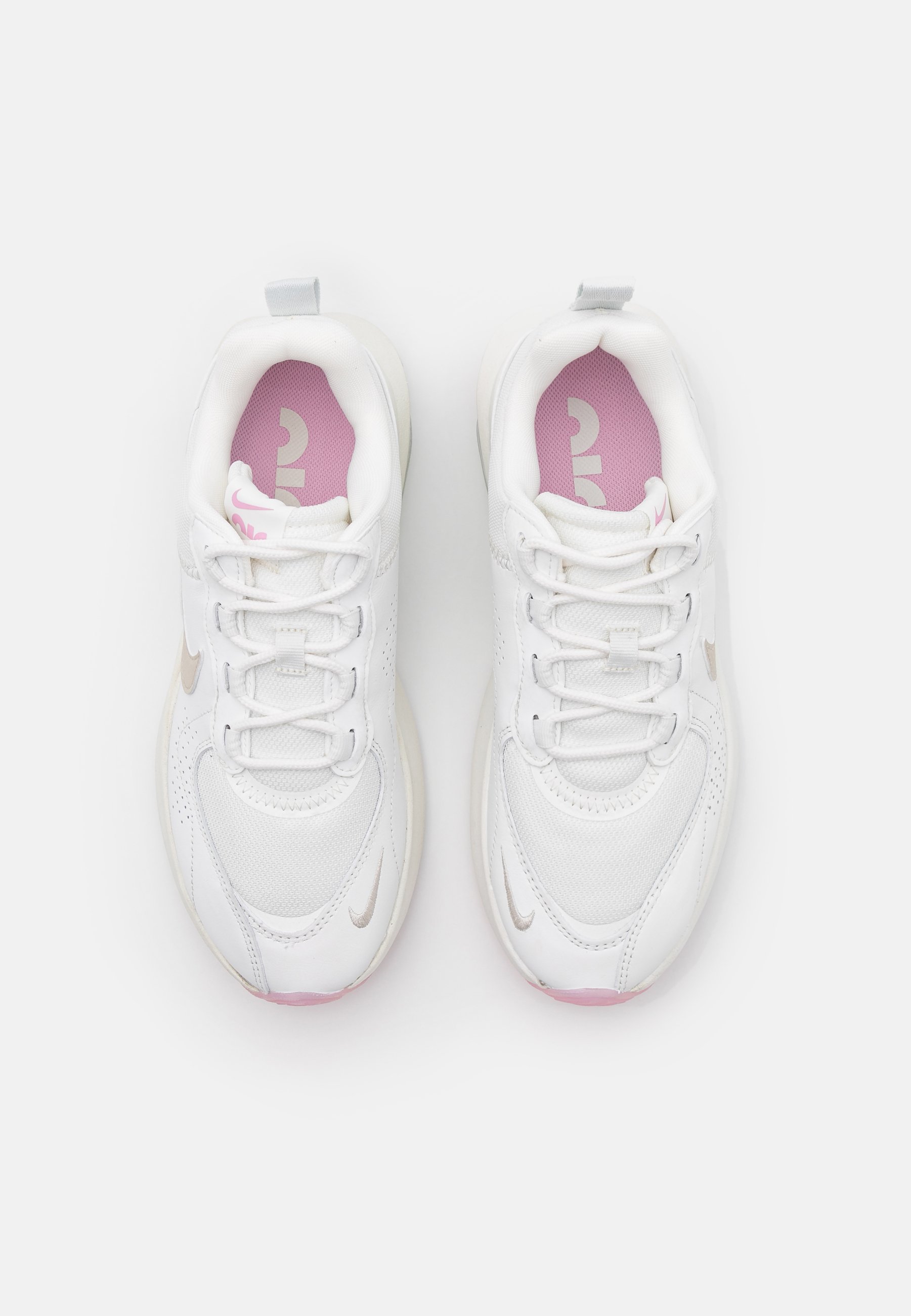 Nike Sportswear AIR MAX VERONA - Baskets basses - summit white/light  orewood brown/fossil/light arctic pink/metallic summit white/écru -  ZALANDO.FR