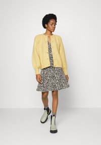 MSCH Copenhagen PEGGY CARDIGAN - Casaco de malha - jojoba melange