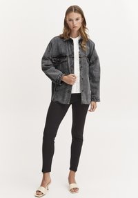 PULZ PZALENA - Chaqueta vaquera - grey denim