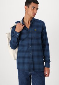 Lyle & Scott TONAL CHECK - Camicia - dark navy/dark denim