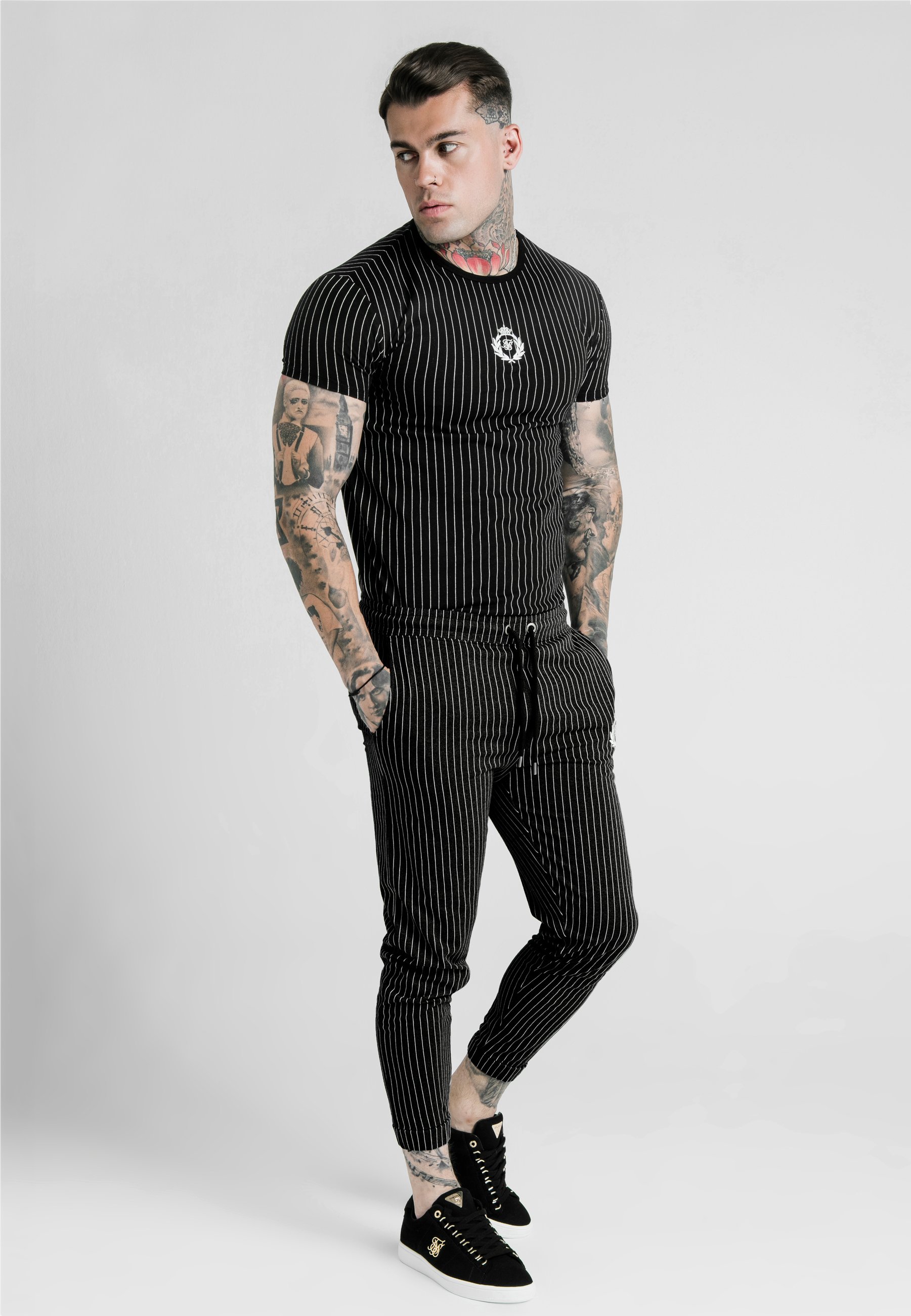 SIKSILK DANI ALVES CURVED HEM GYM TEE T shirts med print SIKSILK DANI ALVES CURVED HEM GYM TEE - T-shirts med print - anthracite/white