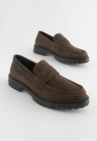 Next SUEDE CLEATED - REGULAR FIT - Loaferit/pistokkaat - brown