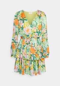 Blommig omlottklänning med långa ärmar, med ett mönster i grönt, orange och rosa. Tillverkad av lättviktsmaterial med en flerlagrad volangkjol.