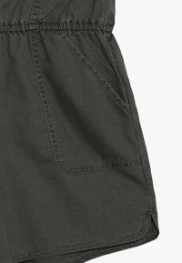 Abercrombie & Fitch AIR CHASE MILITARY ROMPER - Jumpsuit - olive