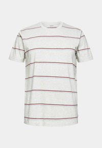 T-shirt gris à manches courtes présentant des rayures horizontales rouges et bleues. Le tissu est doux, avec un col rond classique et une coupe standard.