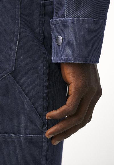 WOOD WOOD WWTWISTED SEAM CHORE - Giacca leggera - envy green