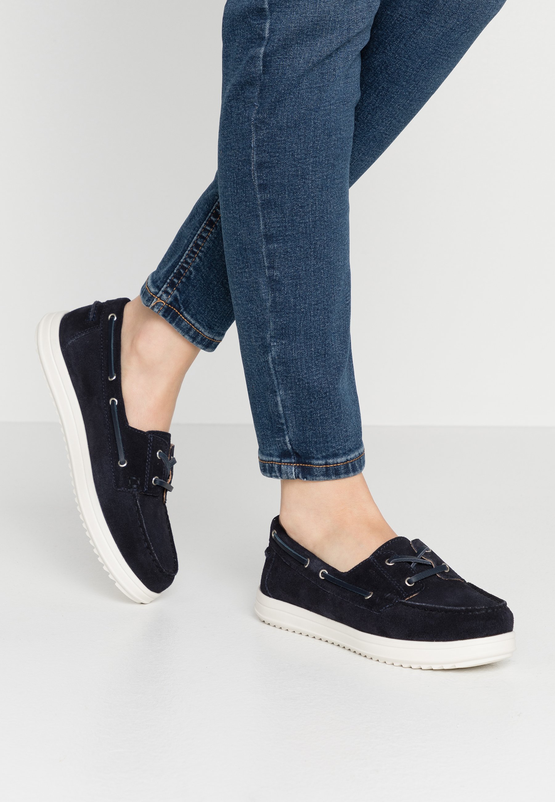 geox boat shoes