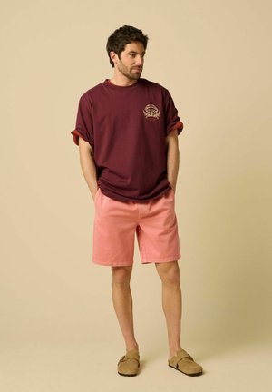 Sissy-Boy, SISSY-BOY SHORTS - ROT - Pantalon de survêtement - rot