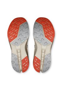 On CLOUDSURFER TRAIL 2 - Zapatillas running asfalto - ivory salmon