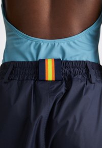 Thumbnail Image 10