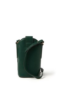 Borsa a tracolla in pelle verde con design strutturato, parte superiore rotonda, tracolla regolabile e dettagli in metallo dorato. Texture liscia.