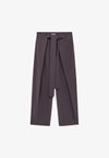 WRAP-DETAIL TAILORED - Pantalon classique - dark brown