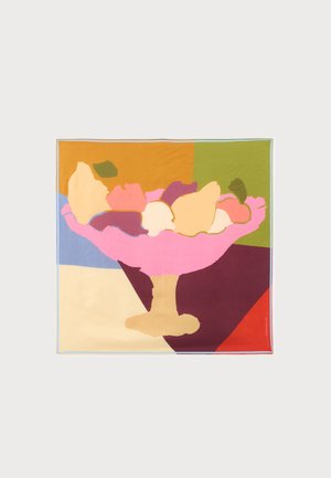 Nature morte abstraite colorée montrant un bol de fruits avec des poires et des feuilles sur un fond géométrique multicolore.