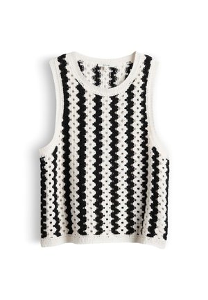 Ärmelloses weißes Häkeloberteil mit vertikalen schwarzen Streifen und rundem Ausschnitt, flach auf weißem Hintergrund ausgelegt.