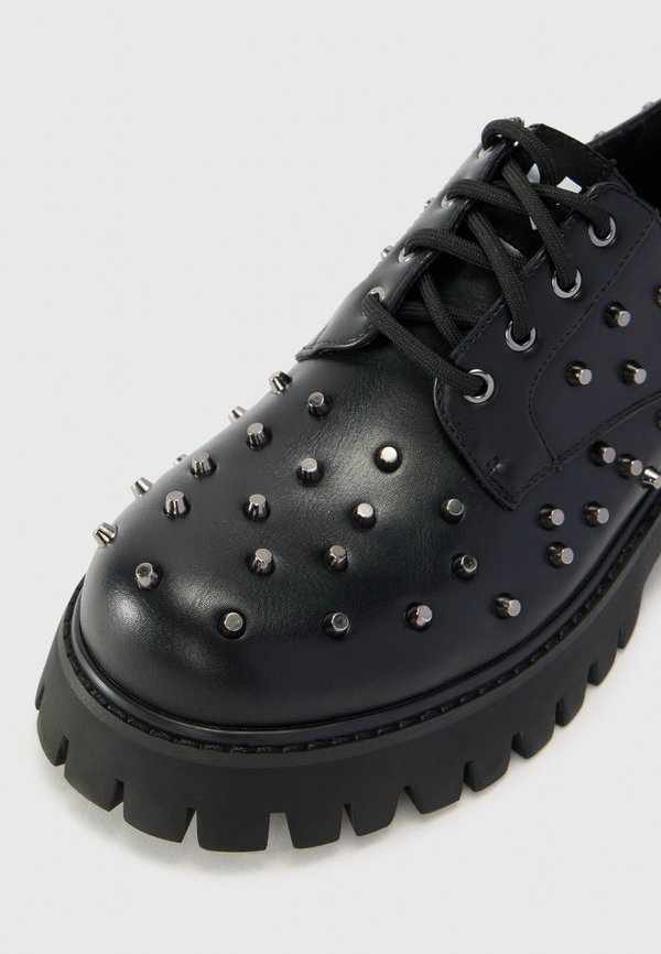 PENITENT - Lace-ups3