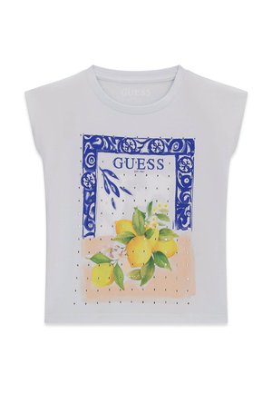Biała koszulka bez rękawów z niebieską ozdobną ramką, napisem "GUESS" oraz gronem żółtych cytryn z zielonymi liśćmi na przodzie.