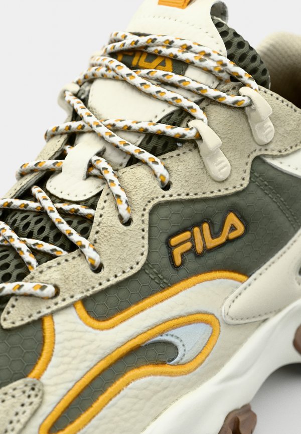 RAY TRACER TR2 - Trainers - olive night3