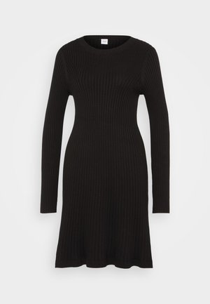 GAP, CREW NECK DRESS - Svetríkové šaty - black