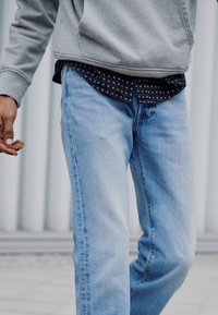 Levi's® 501® LEVI'S®ORIGINAL - Calças de ganga de perna direita - light-blue denim