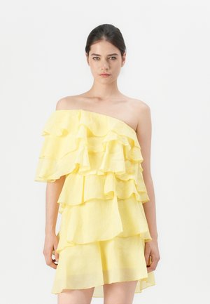 VMSABRINA FLOUNCE DRESS - Hverdagskjole - pale banana