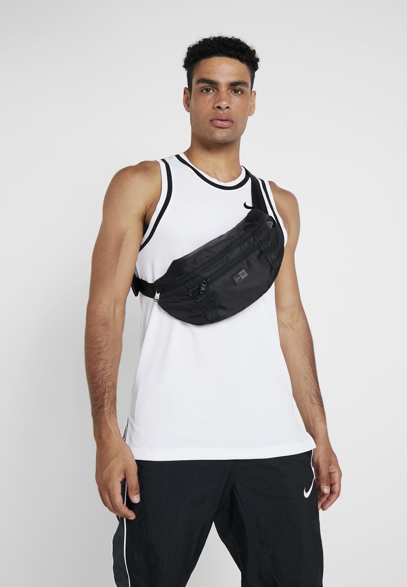 New Era Waist Bag Light Vyolaukku Black Musta Zalando Fi