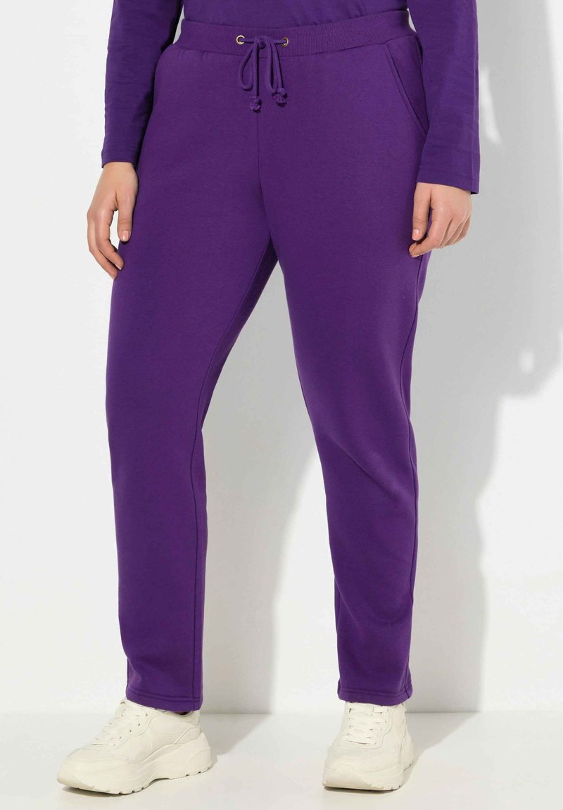 Ulla Popken KUSCHELWEICHE INNENSEITE ELASTIKBUND - Jogginghose - deep violet