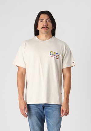 FLAG TIGER TEE - T-shirts med print - oat