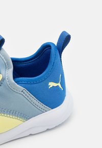 Puma Zapatillas running asfalto - light blue