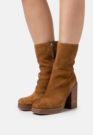 Gioseppo STRANDA - Bottines à plateau - brown