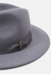 Chapeau Borsalino Laine Gris – Femme – Fabriqué Italie – Taille Unique – Occasion