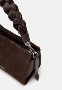 Coccinelle BOHEME - Borsa a mano - fondant brown