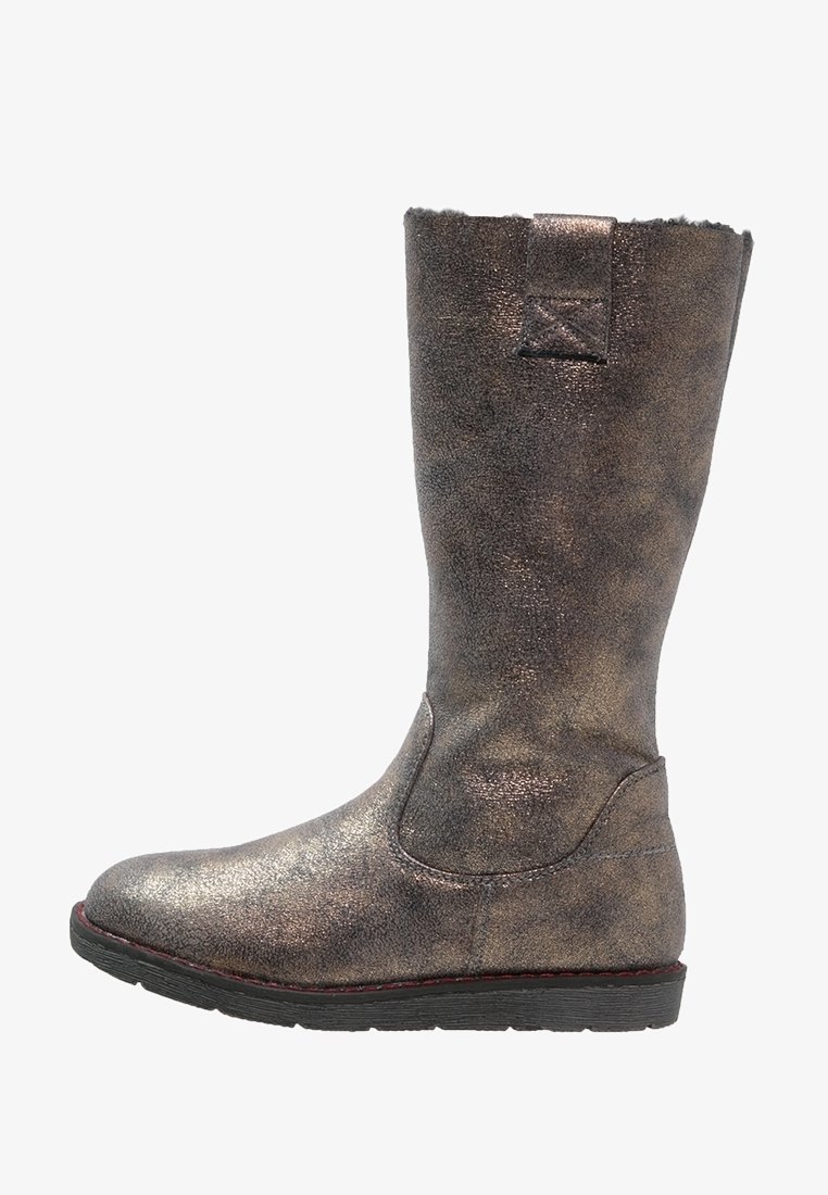 Botte en cuir métallisé marron mi-mollet avec bout arrondi, semelle plate noire et languette de tirage en haut de la tige, vue de profil.