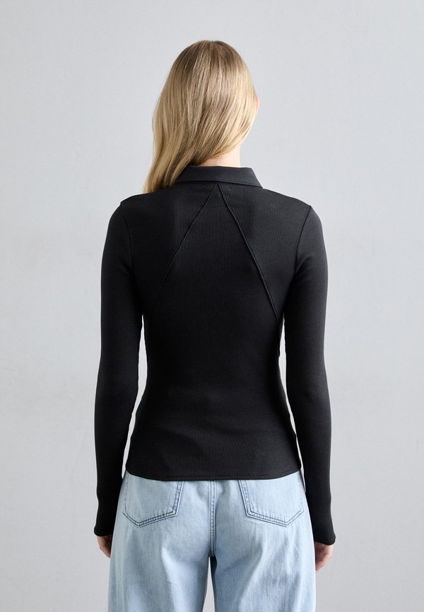 THE ESSENTIAL BUTTON - Long sleeved top3