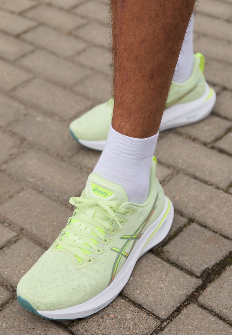 ASICS GT-2000 13 - Road running shoes - cool matcha/celadon
