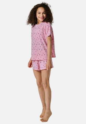Roze pyjama-set met korte mouwen, voorzien van een patroon van kleine zwarte palmbomen; losse pasvorm met bijpassende shorts; zachte stoftextuur.