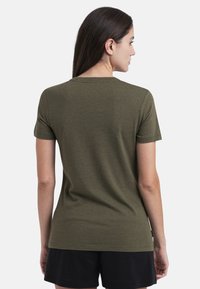 icebreaker MERINO BLEND CENTRAL CLASSIC - T-shirts basic - OLIVE