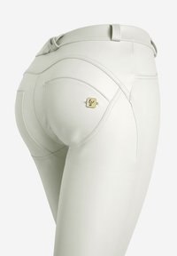 Freddy WR.UP® CLASSIC PUSH-UP - Pantalones - white