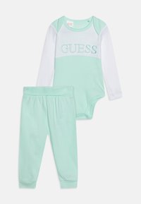 Ei valittu, aqua breeze