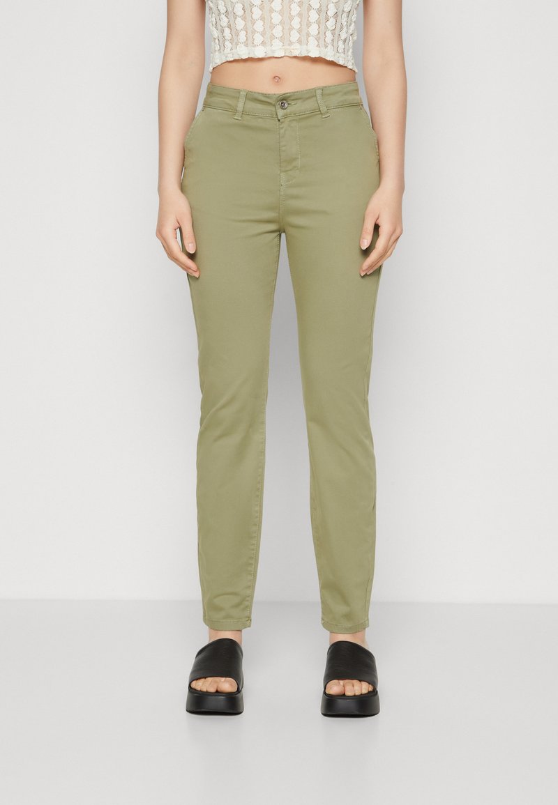 ONLY - ONLEVEREST  - Chino - oil green, Vergrößern