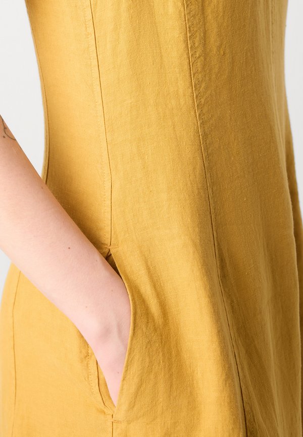 DRESS FEMININE SHAPE MIDI LENGTH CUTLINES - Day dress4