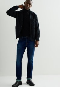 Thumbnail Image 5