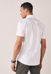 Next EASY IRON BUTTON DOWN OXFORD - Koszula