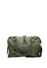 Sac à main en cuir vert avec des détails tressés, deux poignées et une sangle réglable. Doté de quincaillerie en laiton et d'accents de surpiqûres blanches.