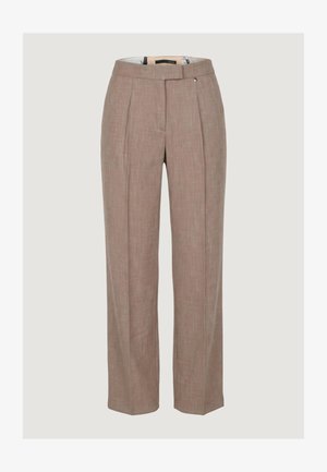 Pantalon marron taille haute, cintré, avec plis sur le devant, poches latérales, et fermeture avant dissimulée par boutons et zip.