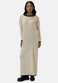 Unausgewählt, beige