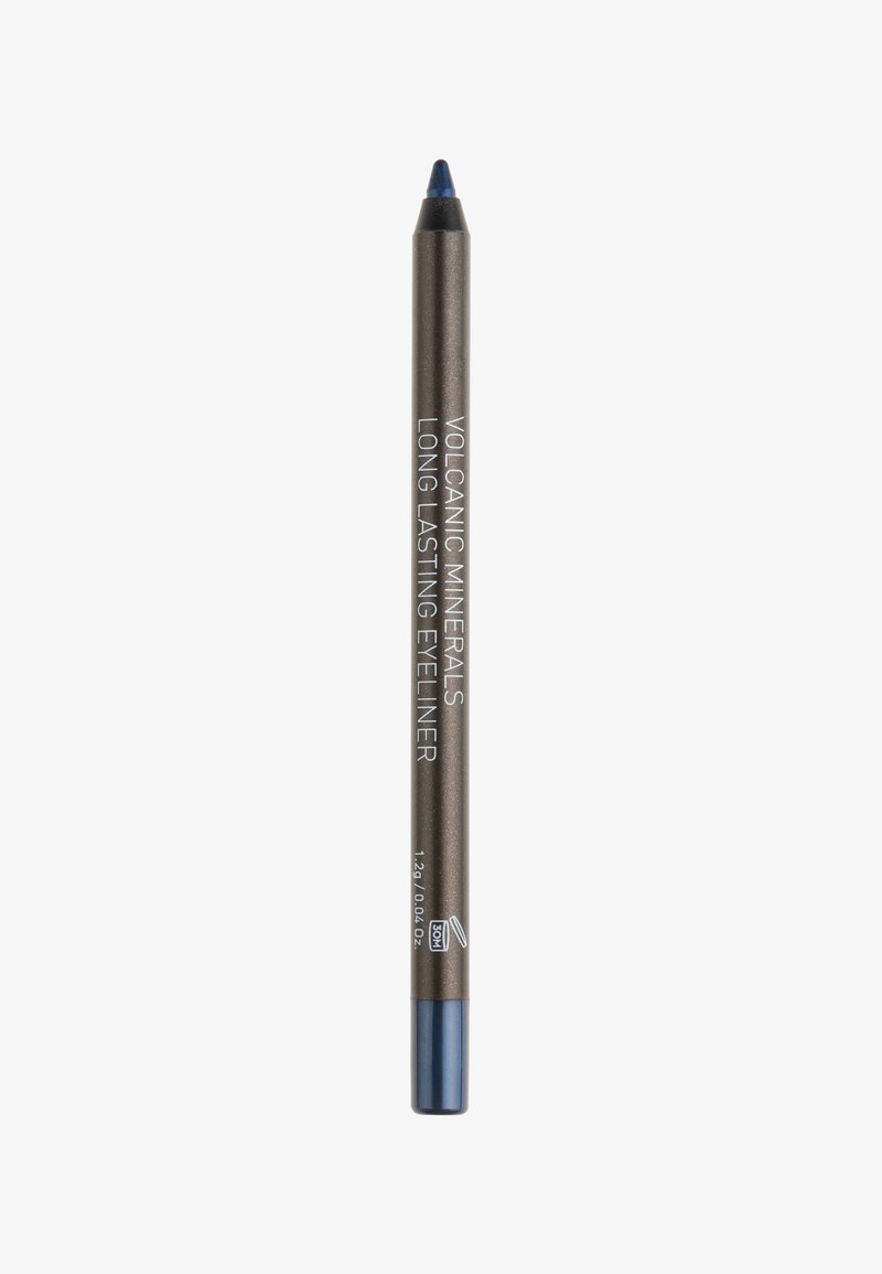 Lápiz de eye-liner marrón con punta azul oscura, que presenta texto plateado en el cuerpo. La longitud es de 12,6 cm, destacando la aplicación suave y la durabilidad prolongada.