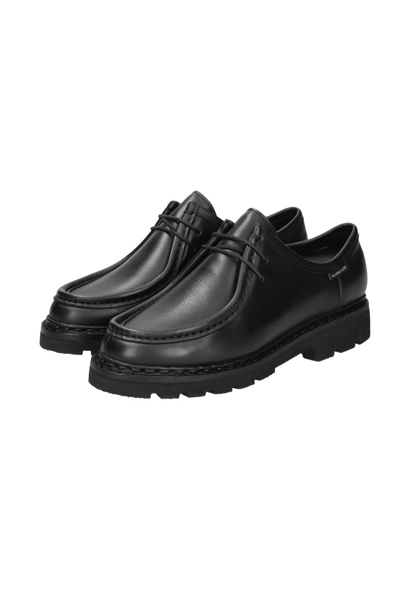 Chaussures en cuir noir avec un bout arrondi, un laçage décoratif, une semelle épaisse avec adhérence et des accents de couture subtils le long des bords.