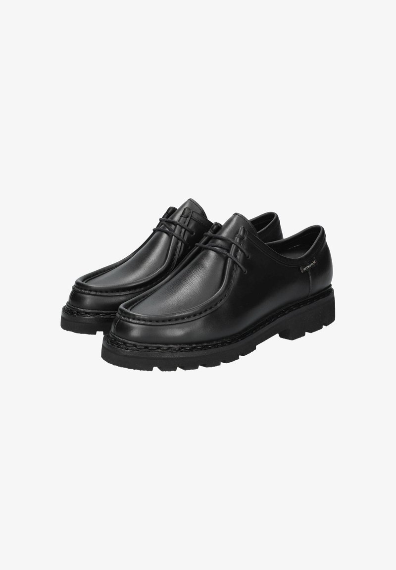 Chaussures en cuir noir avec un bout arrondi, un laçage décoratif, une semelle épaisse avec adhérence et des accents de couture subtils le long des bords.